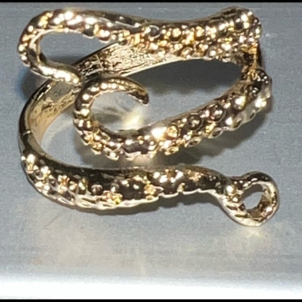 - 🔆 “Marty Magic” Adjustable Gold Octopus Ring 14k stamped filled